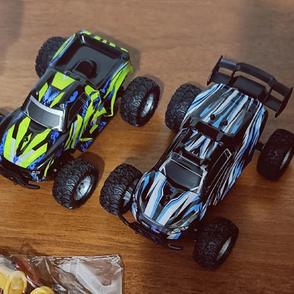 2.4GHz High Speed Mini Drift Vehicle | 20km/h RC Car